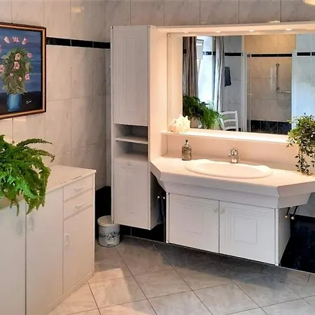 アパート 103 M2 Eschenwald Vomlandl *